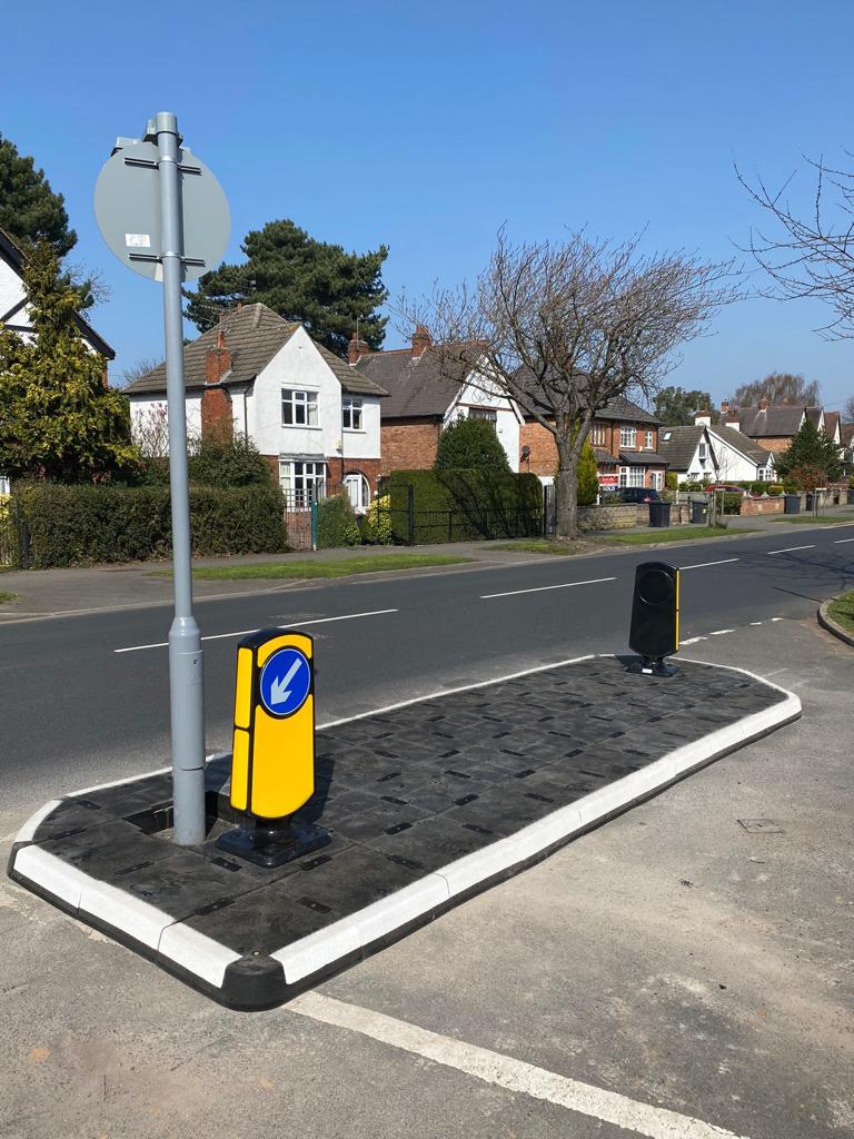 RediPave_Traffic_Island_Bollard_Sign_Rediweld_Traffic